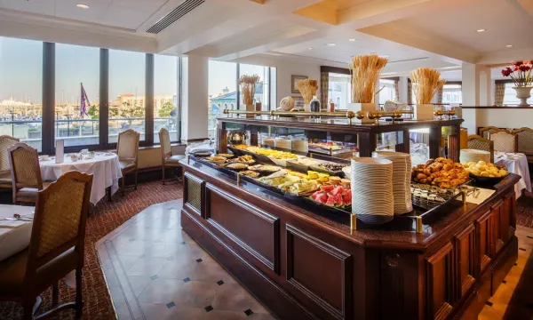 Harbour room breakfast buffet